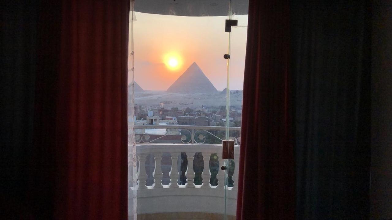 Full Pyramids View Apartment With Balcony For 8 P Kafrat al Jabal Luaran gambar