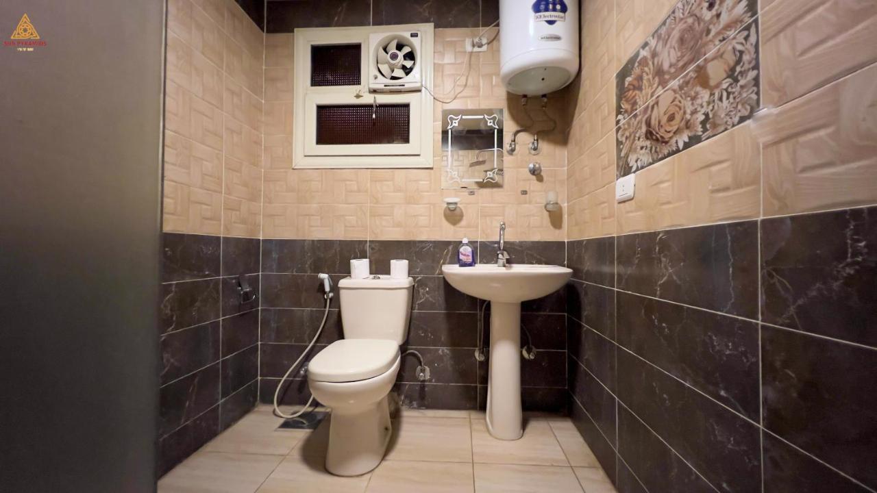 Full Pyramids View Apartment With Balcony For 8 P Kafrat al Jabal Luaran gambar