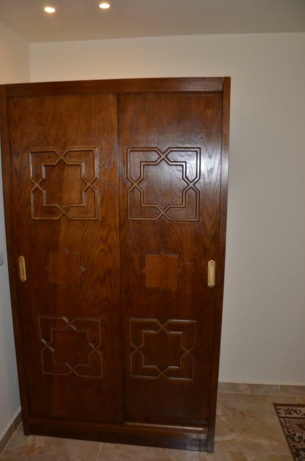 Full Pyramids View Apartment With Balcony For 8 P Kafrat al Jabal Luaran gambar